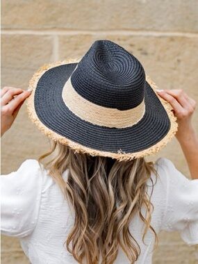 Women’s Black & Natural Straw Wide-Brim Fedora Hat